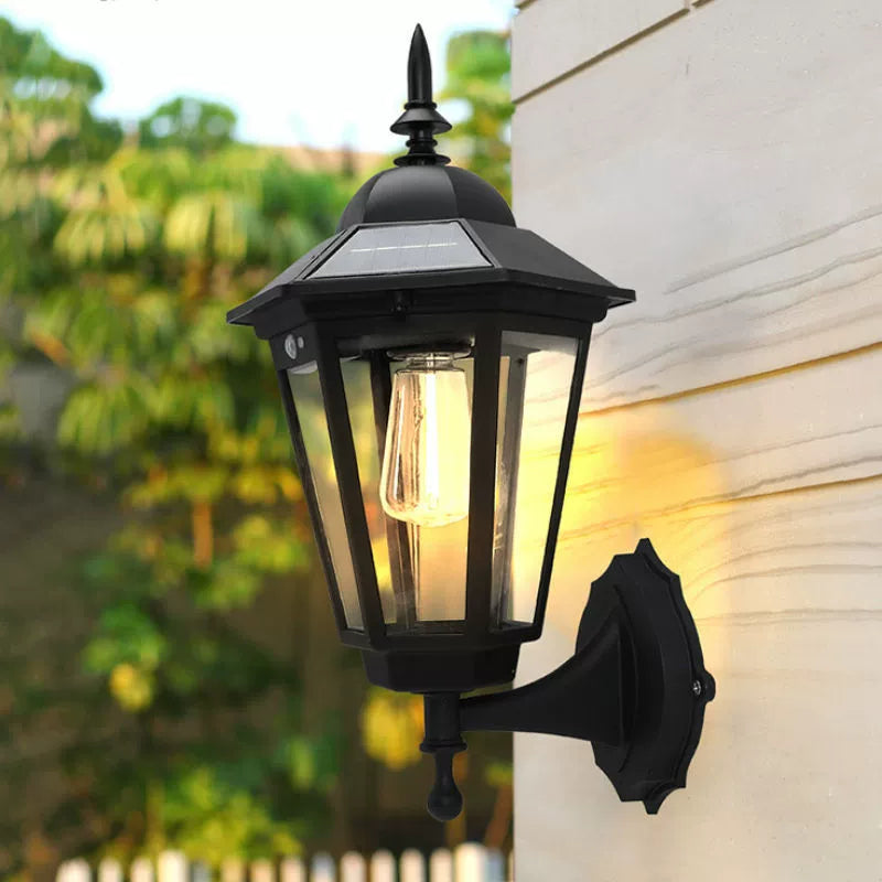 Solar wall lamp, outdoor waterproof retro courtyard light, outdoor courtyard ambient light, decorative light, automatic sensor.